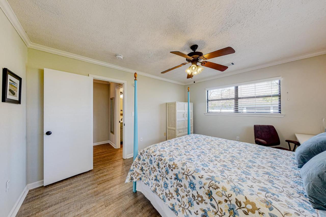 Pelican Kiss Beach Cottage Cape San Blas Екстер'єр фото